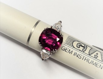 Ruby and Diamonds vintage ring unheated SIam 4.46 carats