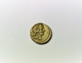 Denarius Julius Caesar 48-47 B.C.