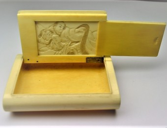 Japan Antique Ivory Box